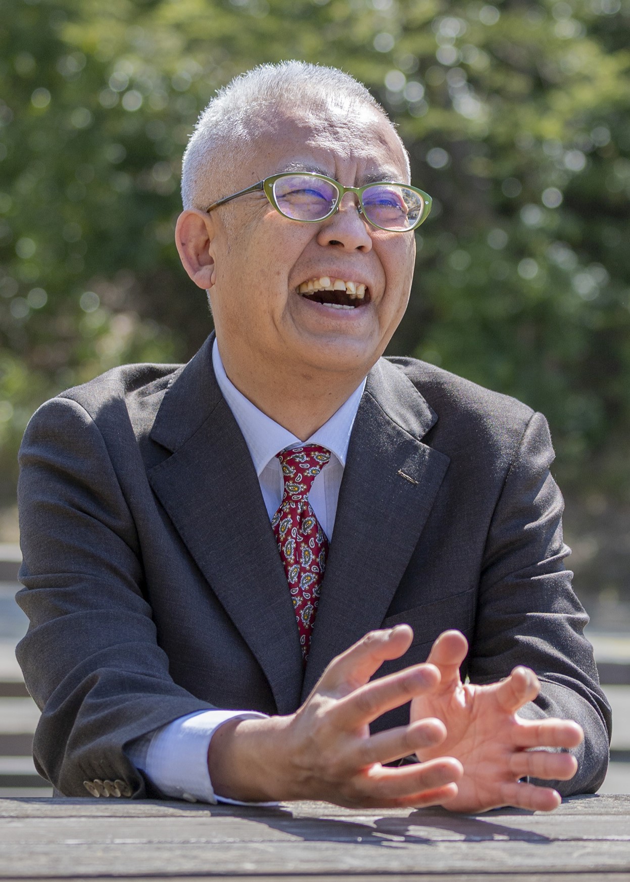 教育学部長 佐藤 晋治